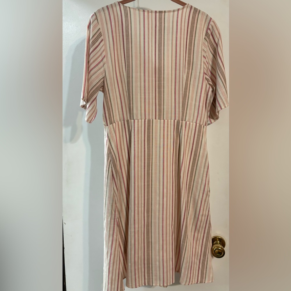 NY Collection Button Front Dress - Picture 2 of 3